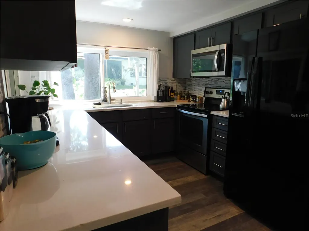 8020 Hunters Whip Row Hudson FL 34667