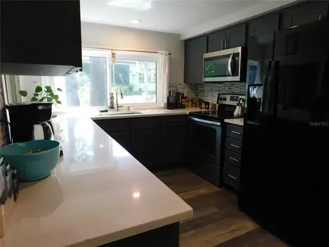 8020 Hunters Whip Row Hudson FL 34667