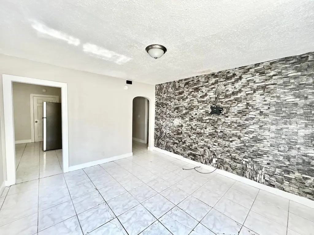 1311 Prescott Street S St Petersburg FL 33712