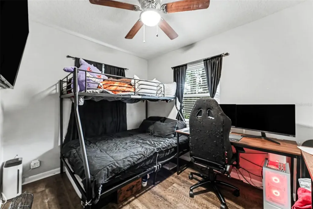 1024 Grant Avenue Mount Dora FL 32757