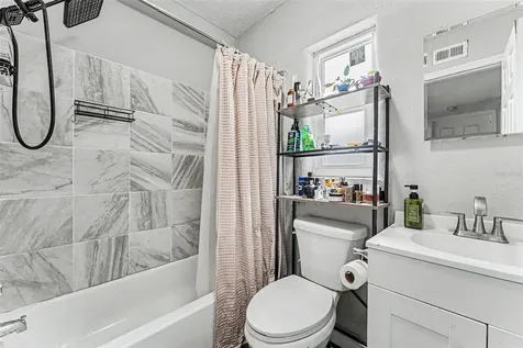 1024 Grant Avenue Mount Dora FL 32757