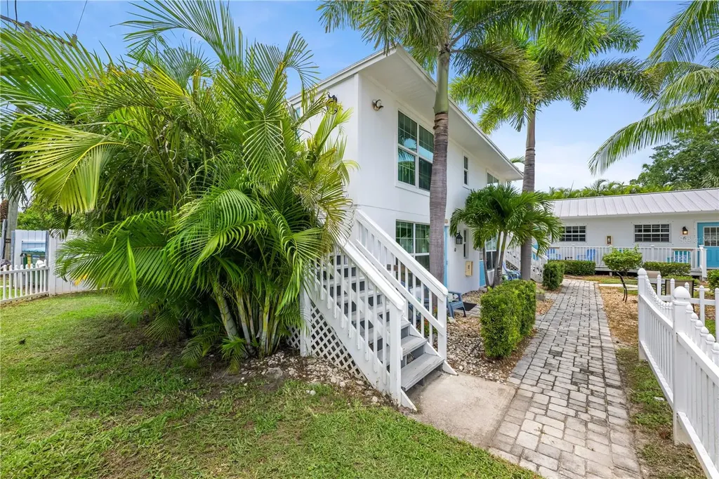 2502 Tamarind Drive Fort Pierce FL 34949