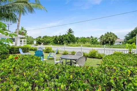 2502 Tamarind Drive Fort Pierce FL 34949