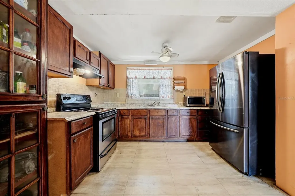 3004 W Gray Street Tampa FL 33609