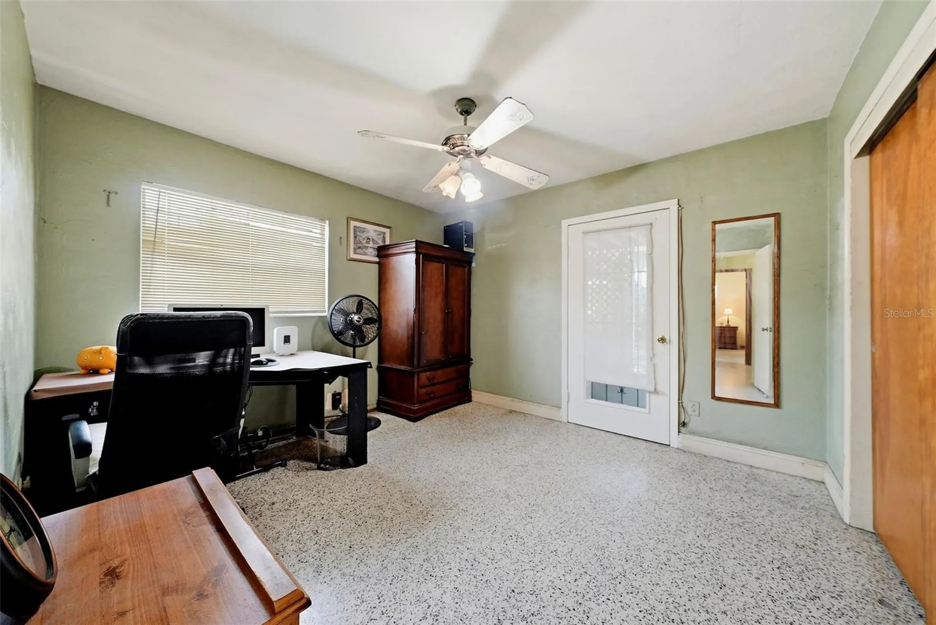 3004 W Gray Street Tampa FL 33609