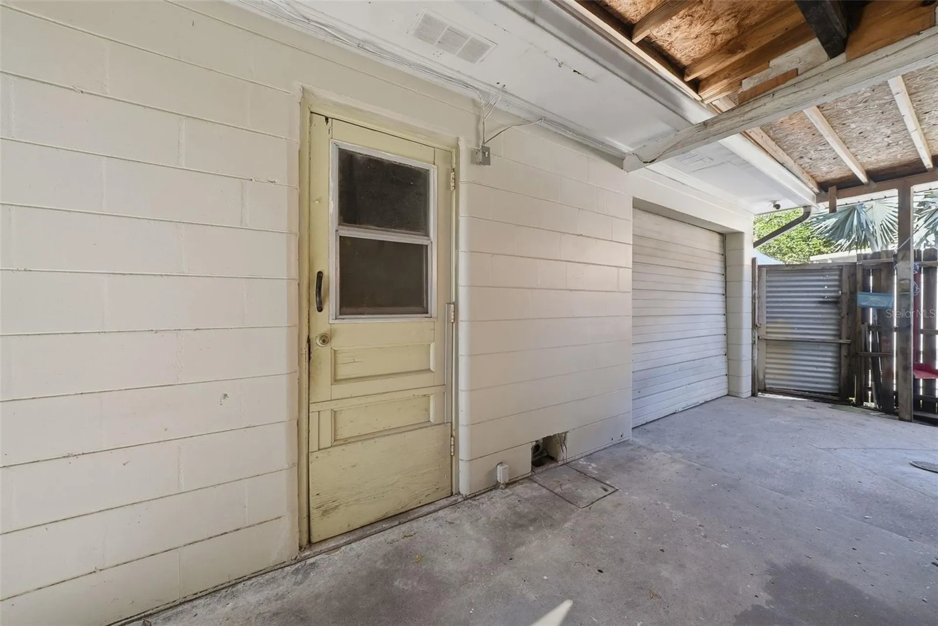 3004 W Gray Street Tampa FL 33609