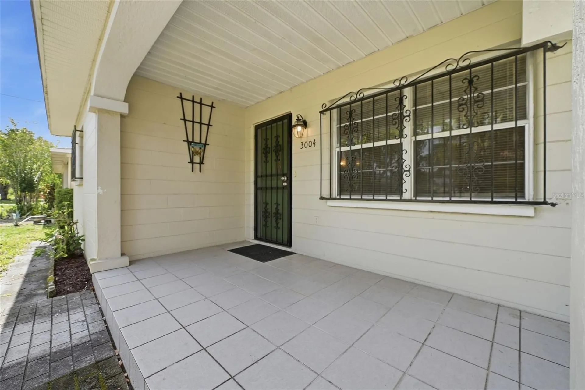 3004 W Gray Street Tampa FL 33609