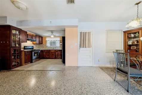3004 W Gray Street Tampa FL 33609