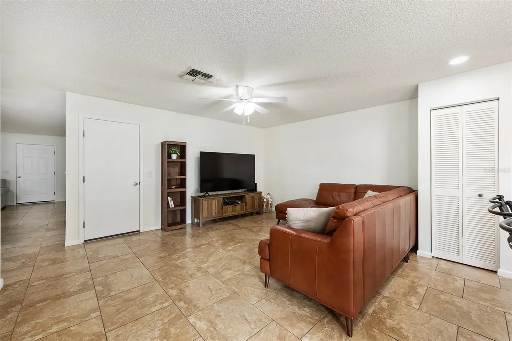 9755 SW 94th Terrace Ocala FL 34481