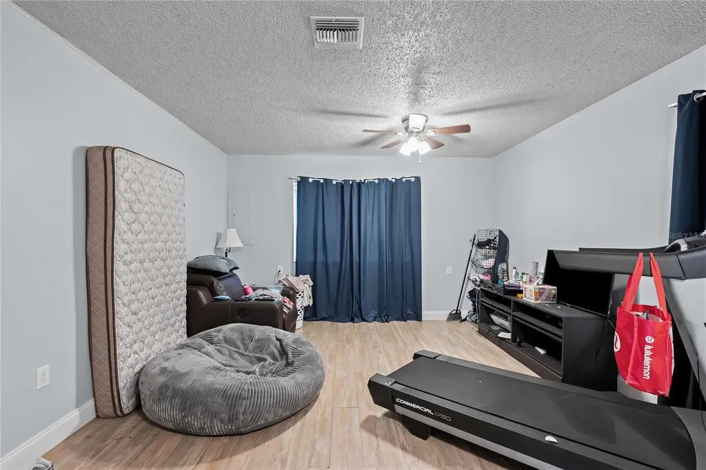 348 Cr 542e Bushnell FL 33513