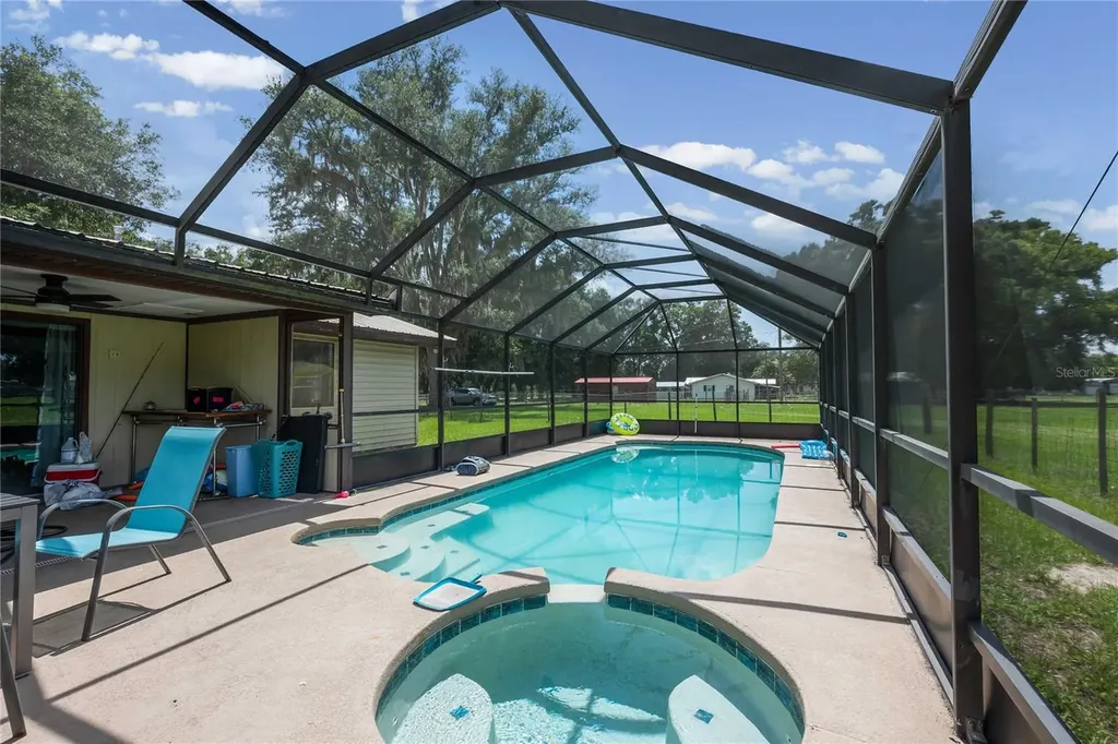 348 Cr 542e Bushnell FL 33513