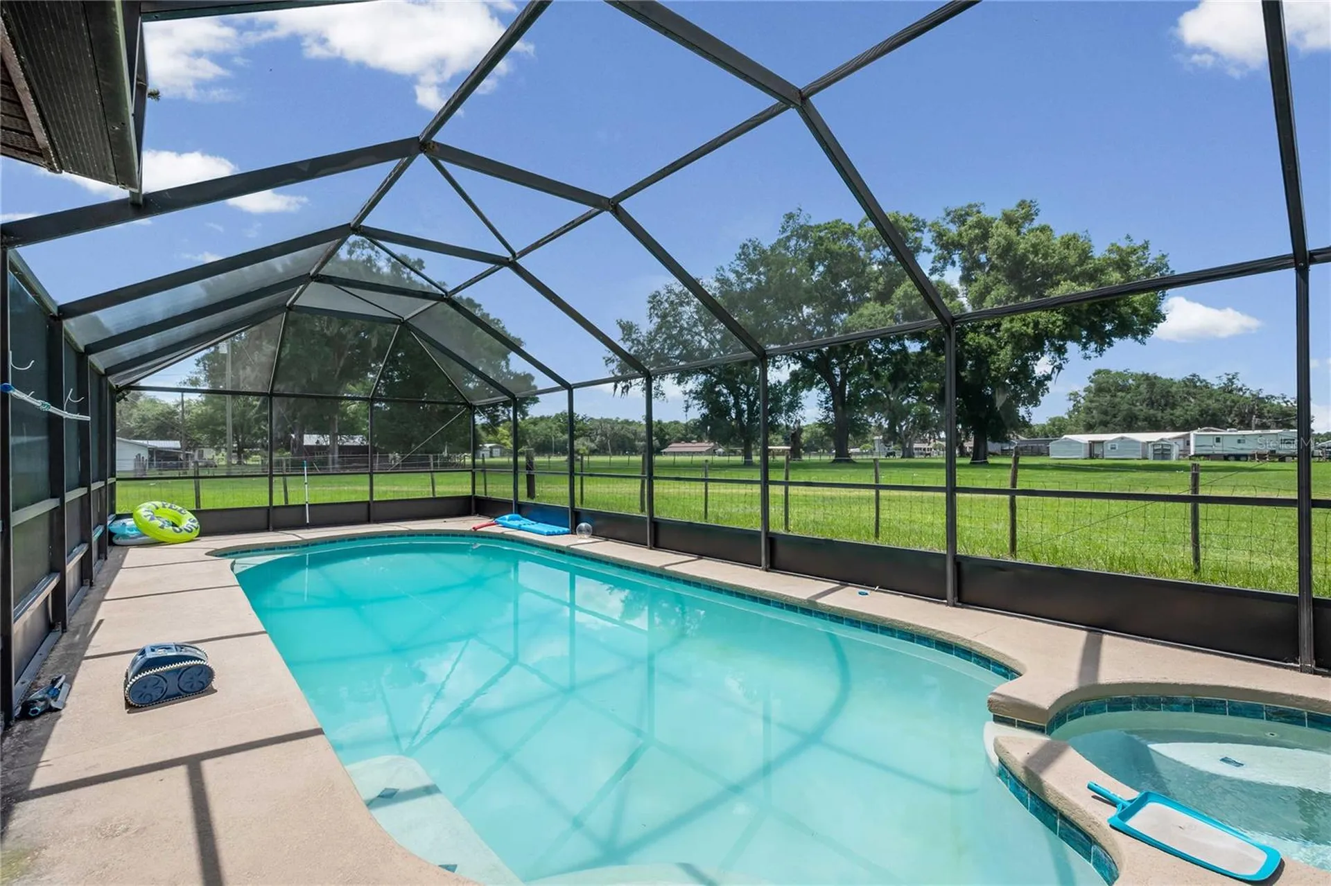 348 Cr 542e Bushnell FL 33513