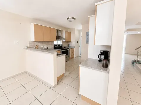 L-143 Urb Palacios Del Pr Calle Pacifico Juana Diaz PR 00795