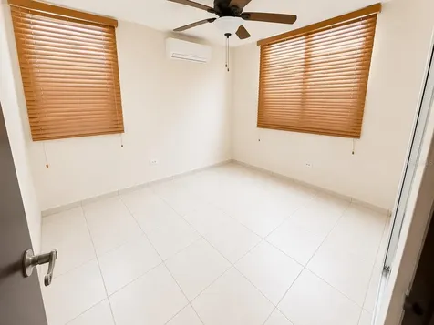 L-143 Urb Palacios Del Pr Calle Pacifico Juana Diaz PR 00795