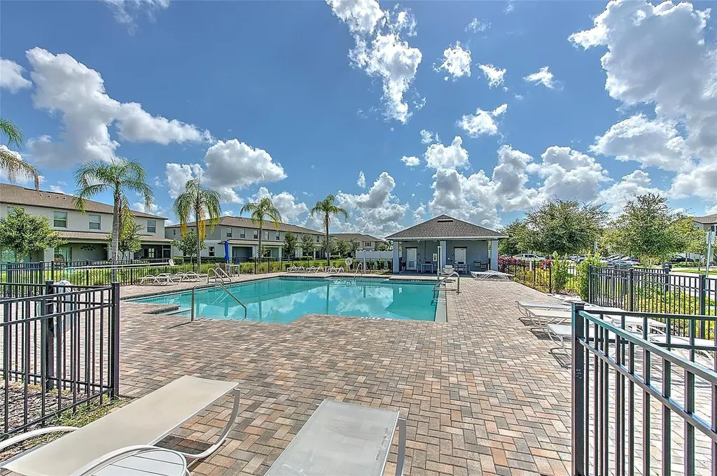 9622 Pembrooke Pines Drive Sun City Center FL 33573