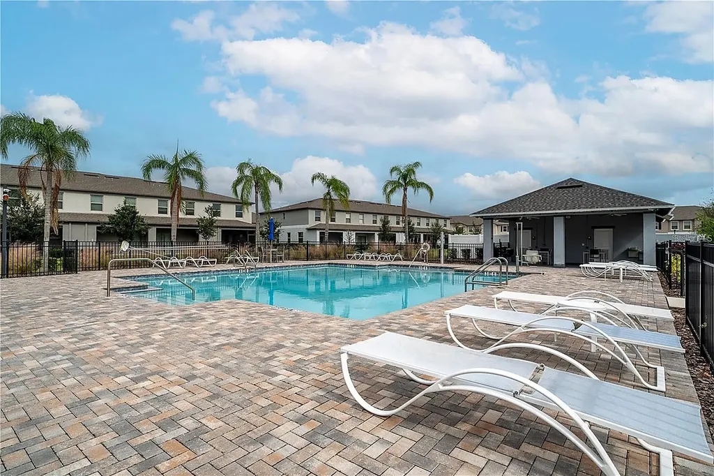 9622 Pembrooke Pines Drive Sun City Center FL 33573