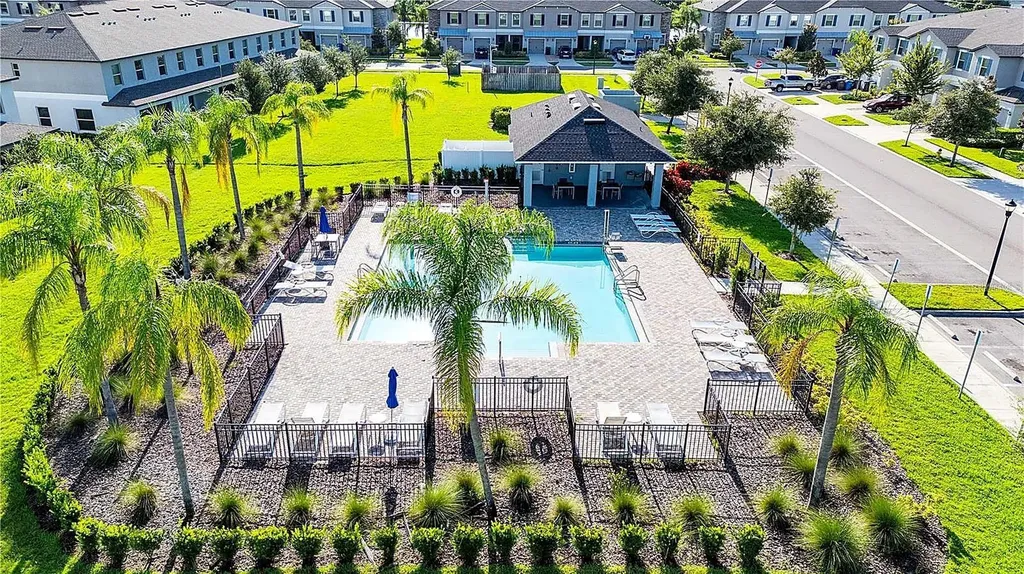 9622 Pembrooke Pines Drive Sun City Center FL 33573