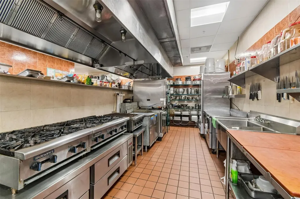 3007 Commercial Way Spring Hill FL 34606