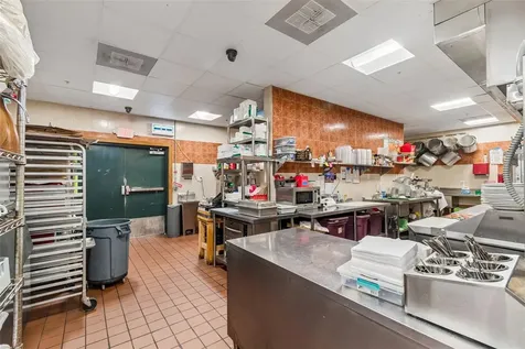 3007 Commercial Way Spring Hill FL 34606