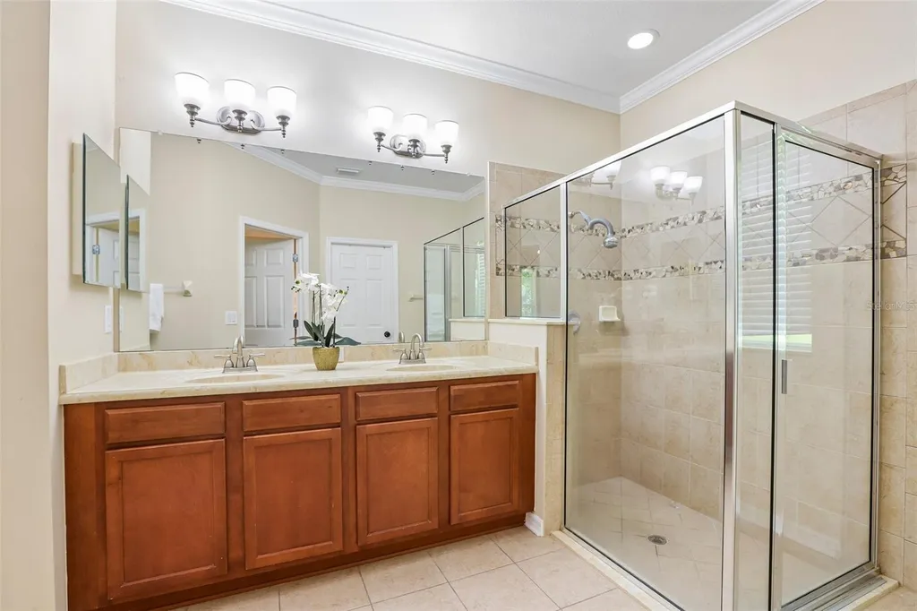 15863 Starling Water Drive Lithia FL 33547