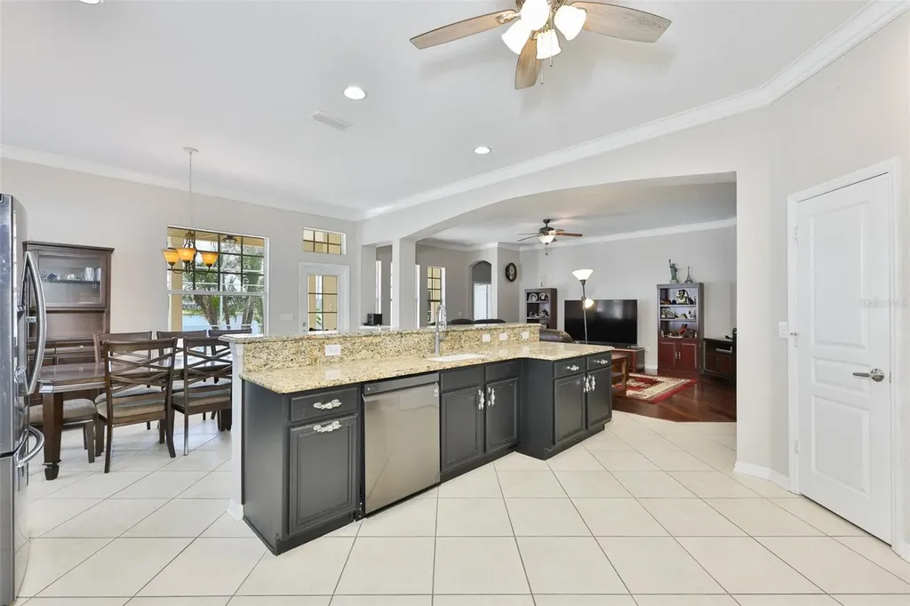 5229 Brighton Shore Drive Apollo Beach FL 33572
