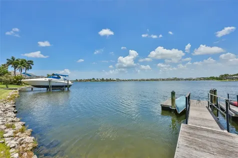 5229 Brighton Shore Drive Apollo Beach FL 33572