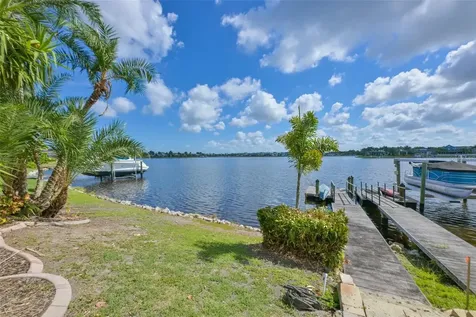 5229 Brighton Shore Drive Apollo Beach FL 33572