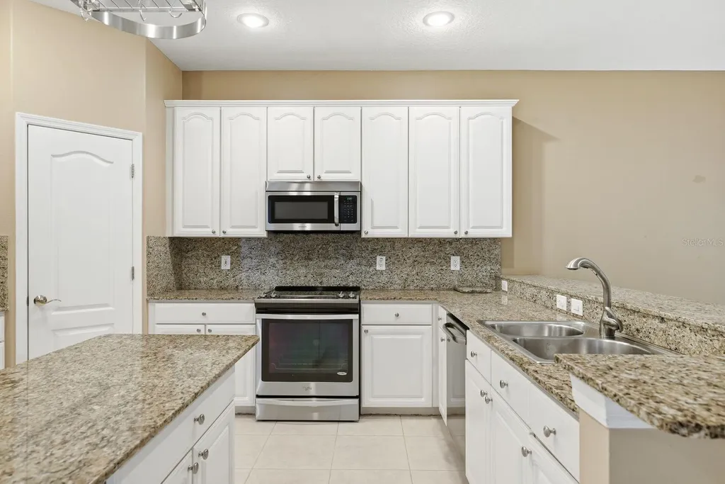 364 Ventura Drive Oldsmar FL 34677