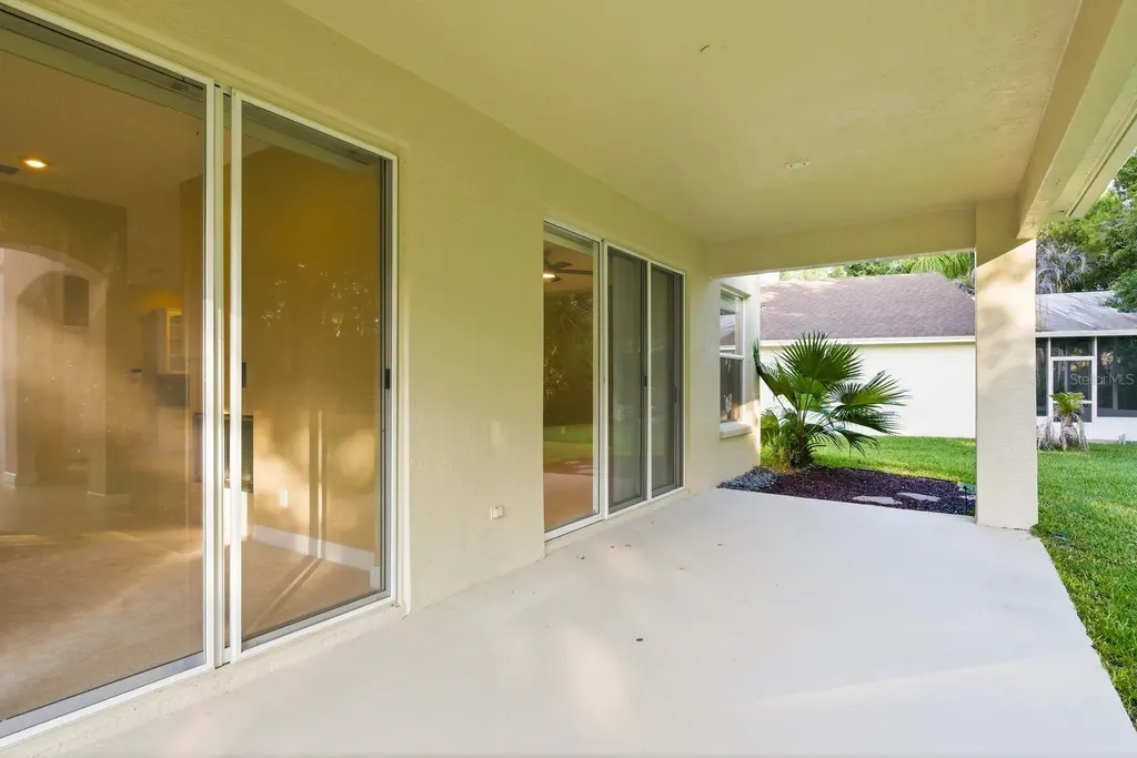 364 Ventura Drive Oldsmar FL 34677