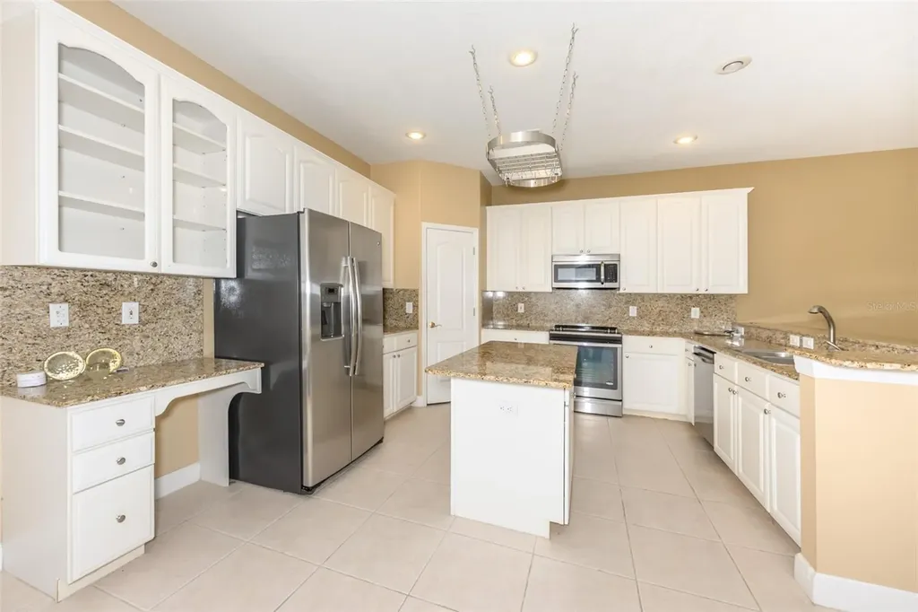 364 Ventura Drive Oldsmar FL 34677