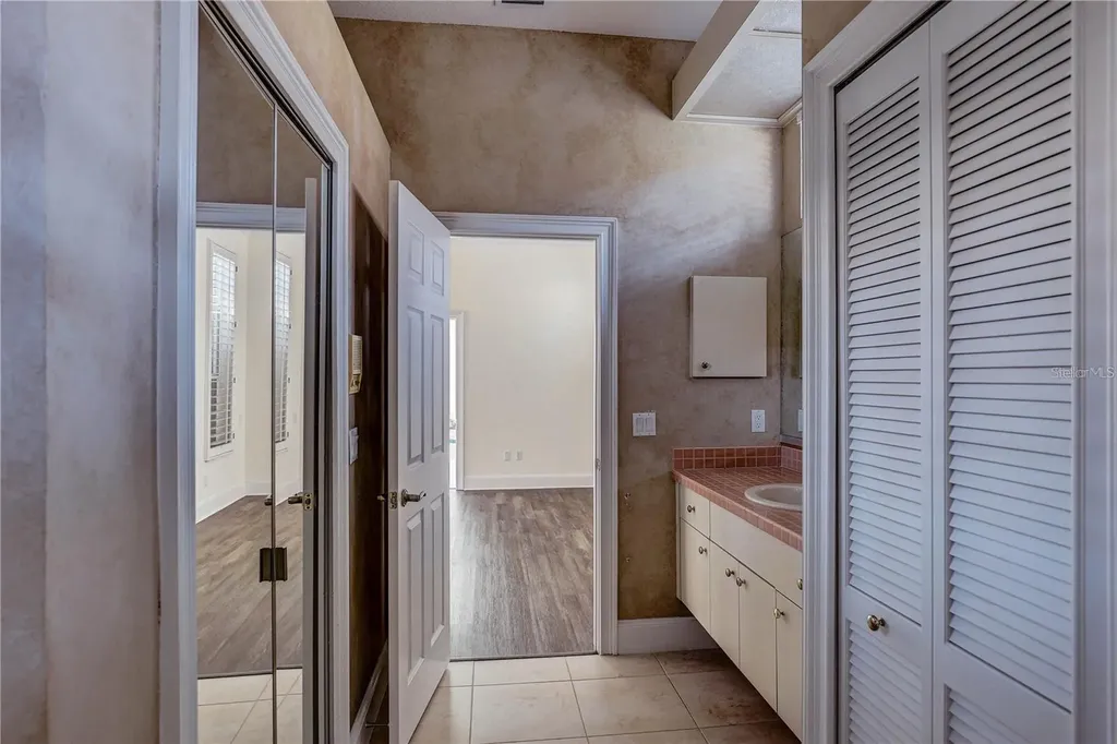 2208 Hampstead Court Safety Harbor FL 34695