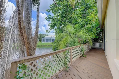 2208 Hampstead Court Safety Harbor FL 34695