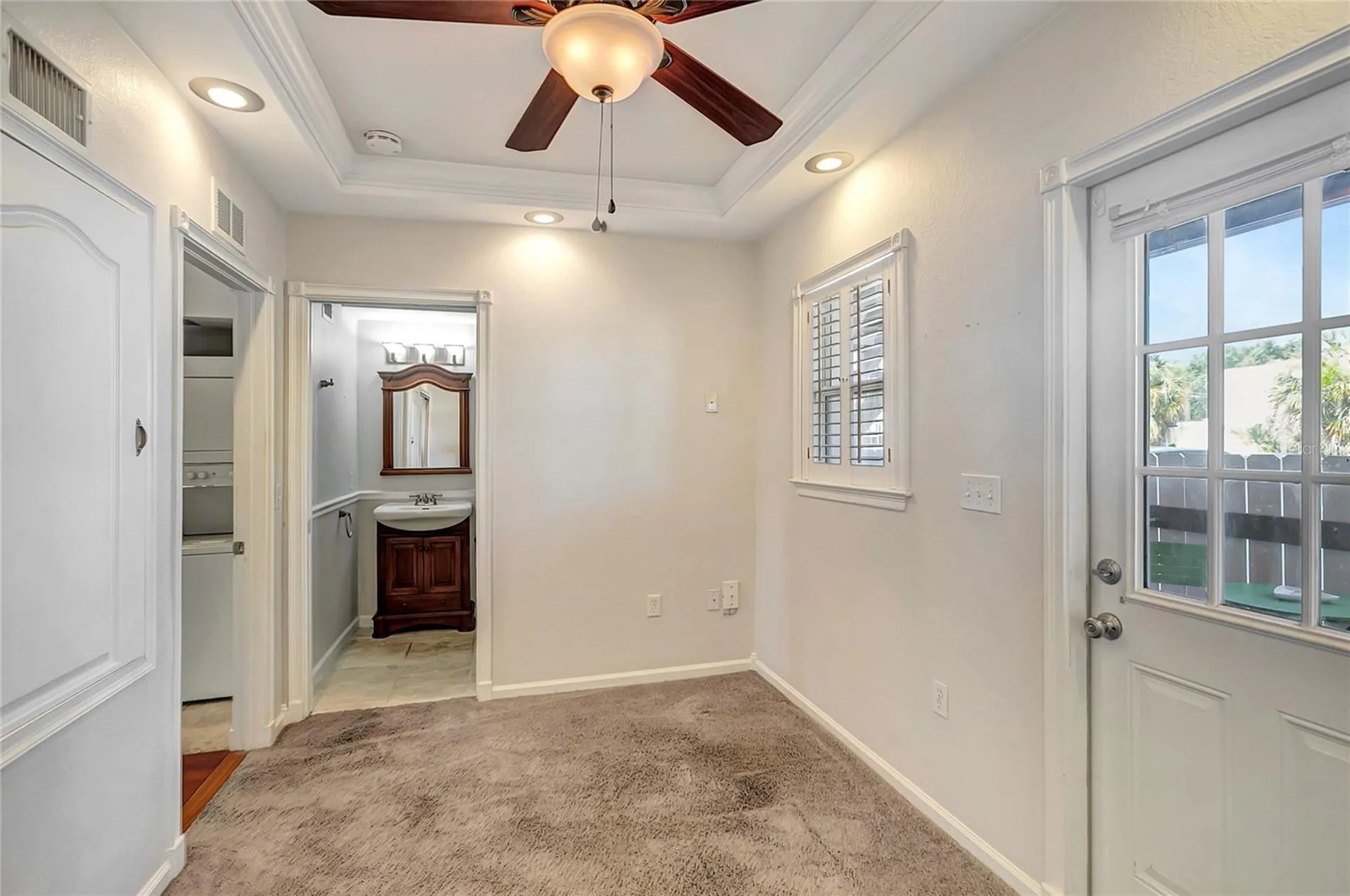 201 6th Street S St Petersburg FL 33701