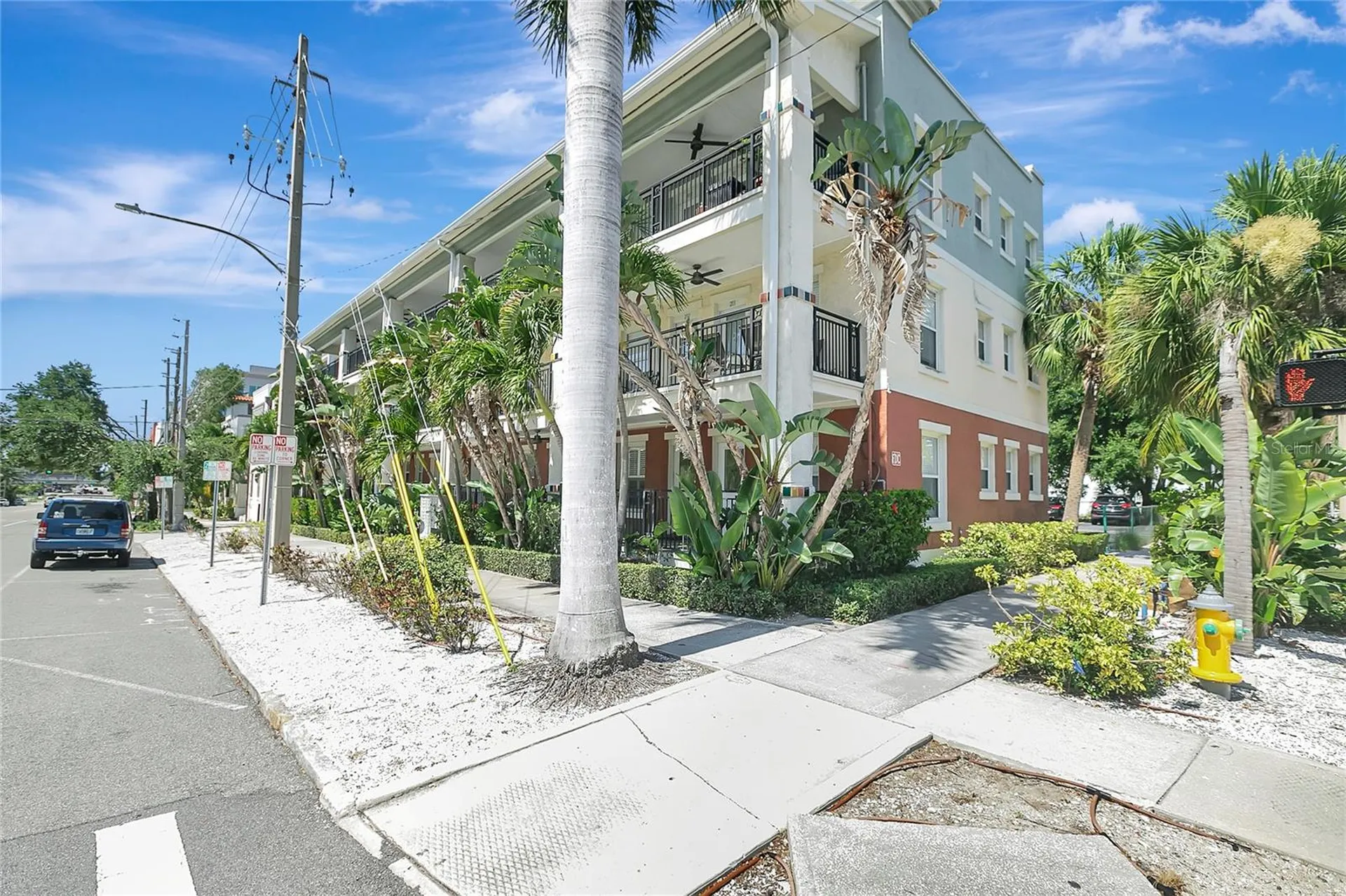 201 6th Street S St Petersburg FL 33701