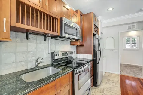 201 6th Street S St Petersburg FL 33701