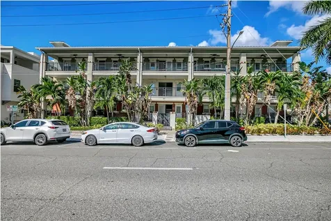 201 6th Street S St Petersburg FL 33701