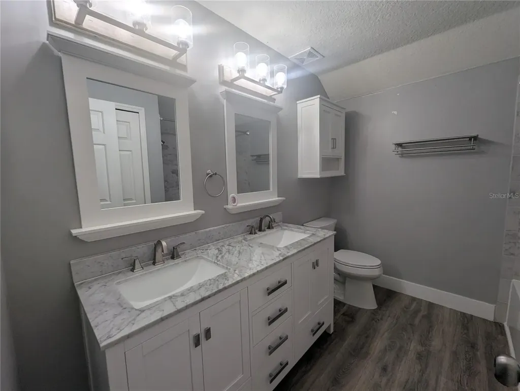 6202 Gannetdale Drive Lithia FL 33547