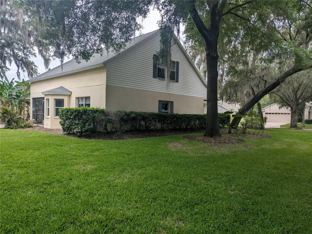6202 Gannetdale Drive Lithia FL 33547