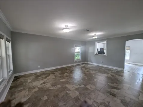 6202 Gannetdale Drive Lithia FL 33547