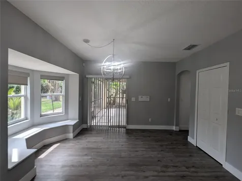 6202 Gannetdale Drive Lithia FL 33547