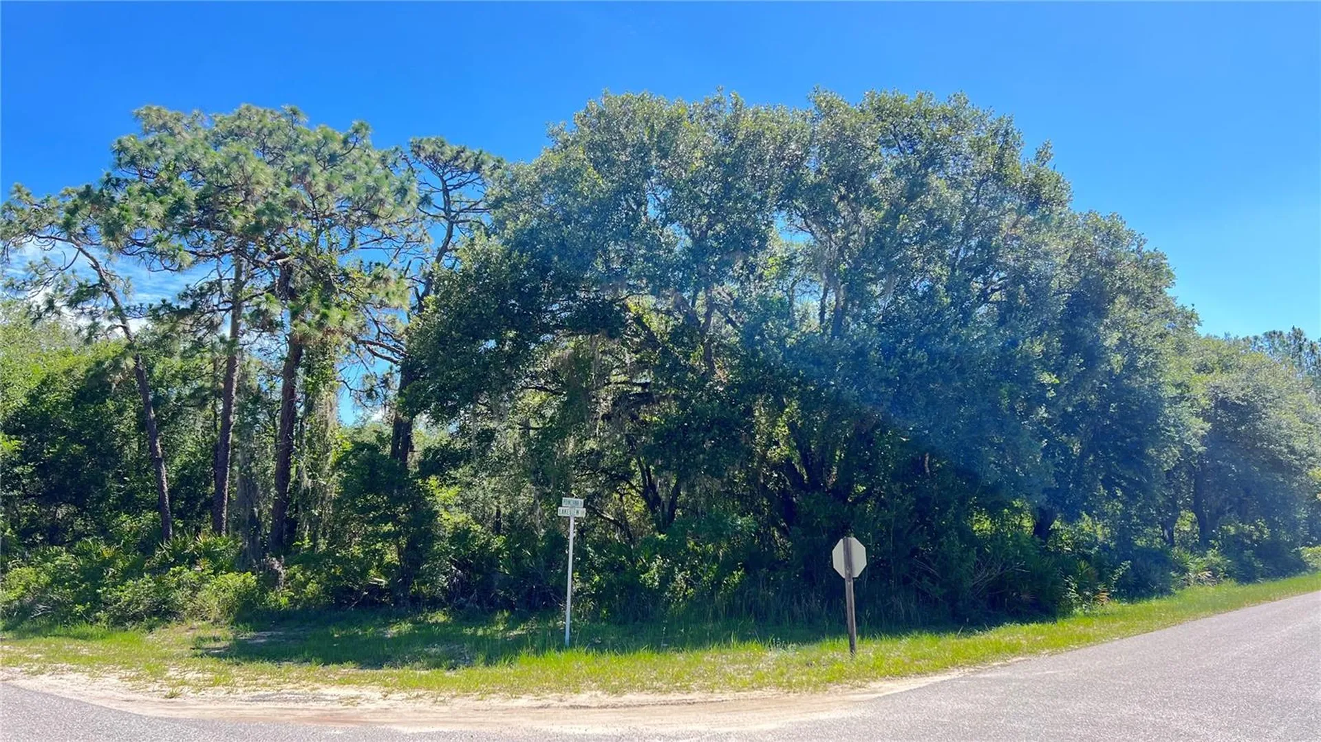 922 Poinciana Drive Indian Lake Estates FL 33855