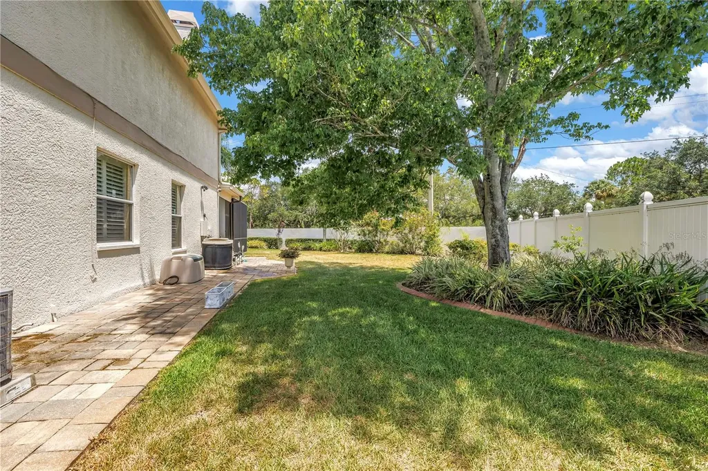 10127 Vista Pointe Drive Tampa FL 33635