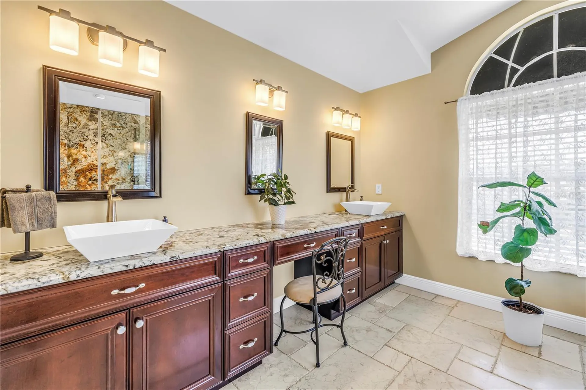 10127 Vista Pointe Drive Tampa FL 33635