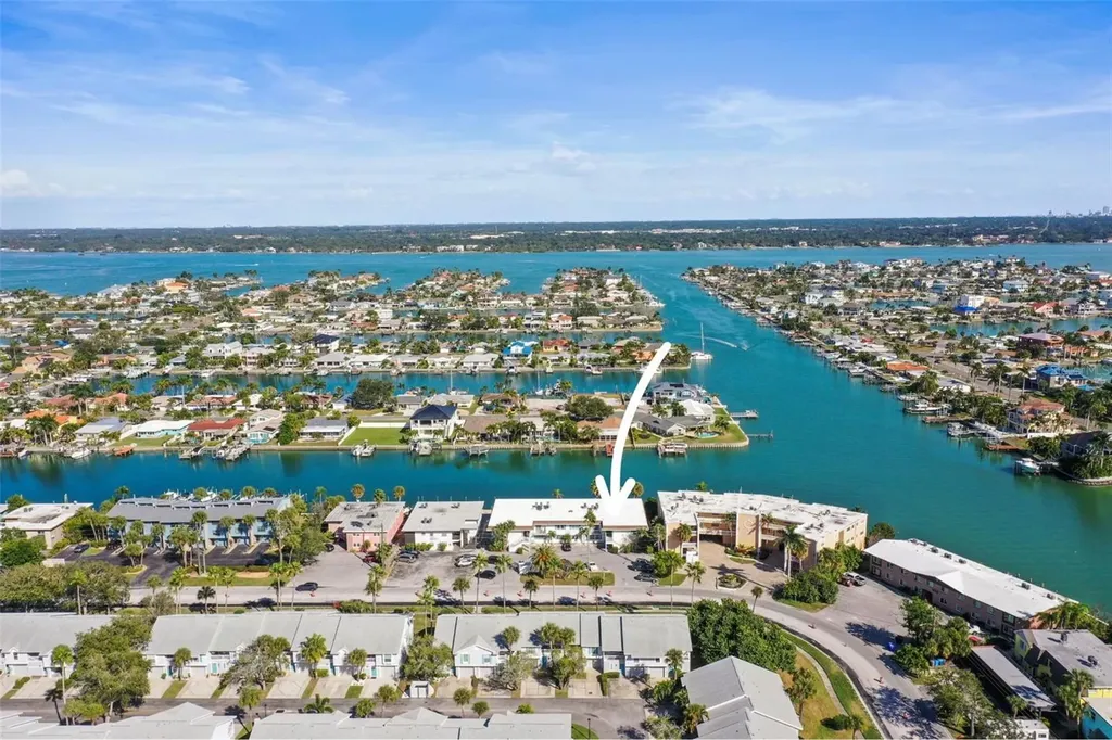 11655 3rd Street E Treasure Island FL 33706