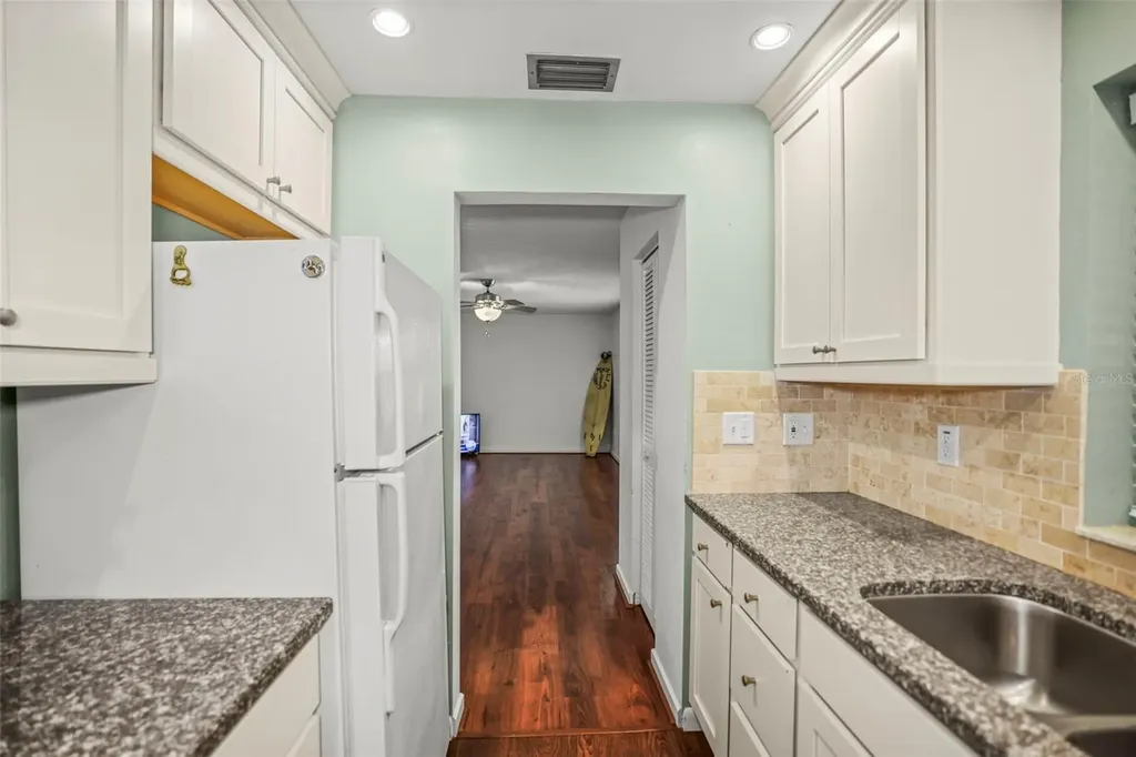 11655 3rd Street E Treasure Island FL 33706