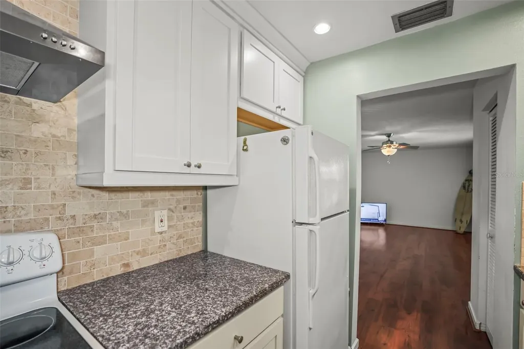 11655 3rd Street E Treasure Island FL 33706