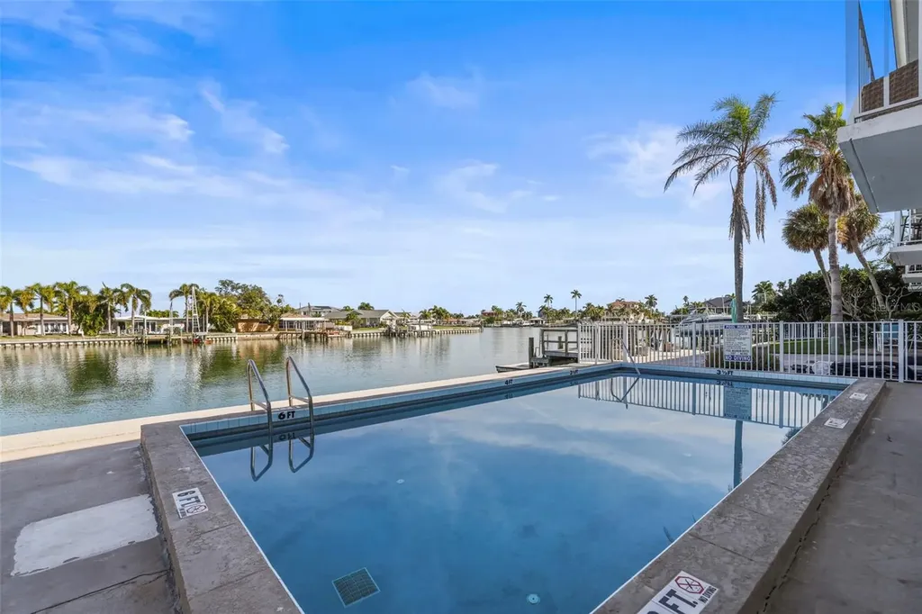 11655 3rd Street E Treasure Island FL 33706