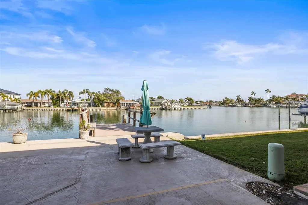 11655 3rd Street E Treasure Island FL 33706