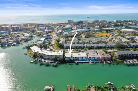 11655 3rd Street E Treasure Island FL 33706