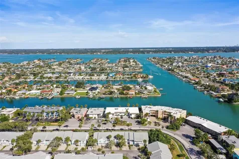 11655 3rd Street E Treasure Island FL 33706